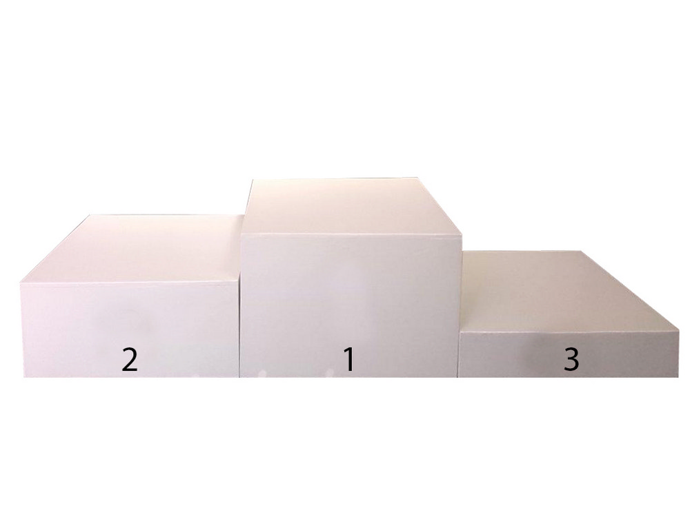 Podium 3 Steps rental in Milan Italy